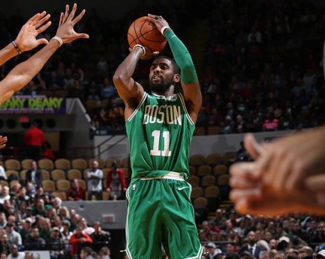 一个球队的 一个球队的