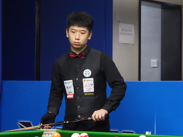 且未来15 且未来15